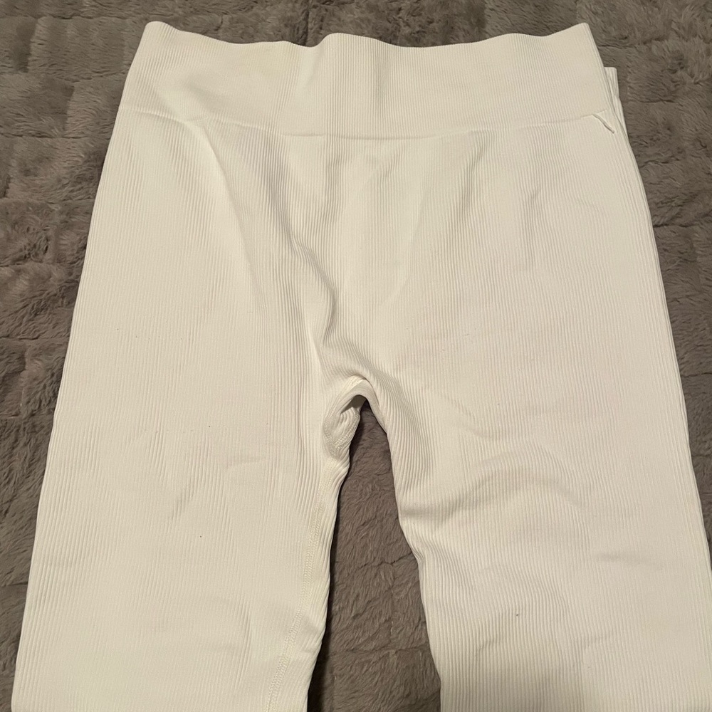 Missguided Recycled White Seamless Rib Gym Leggings.